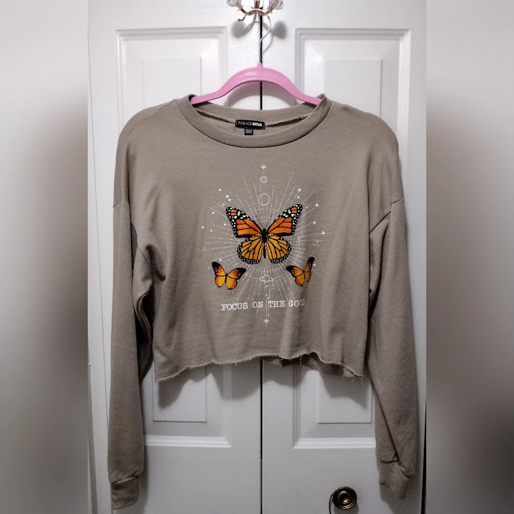 Fashion Nova Raw Hem Cropped Sweatshirt Butterfly 🦋 Design Taupe Small - Picture 2 of 5